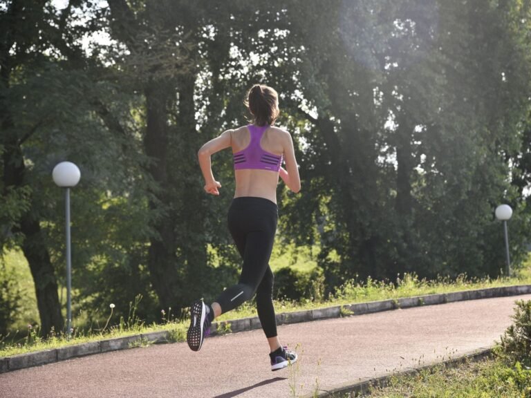 14 Amazing Hill Running Benefits For Runners | OLYRUN